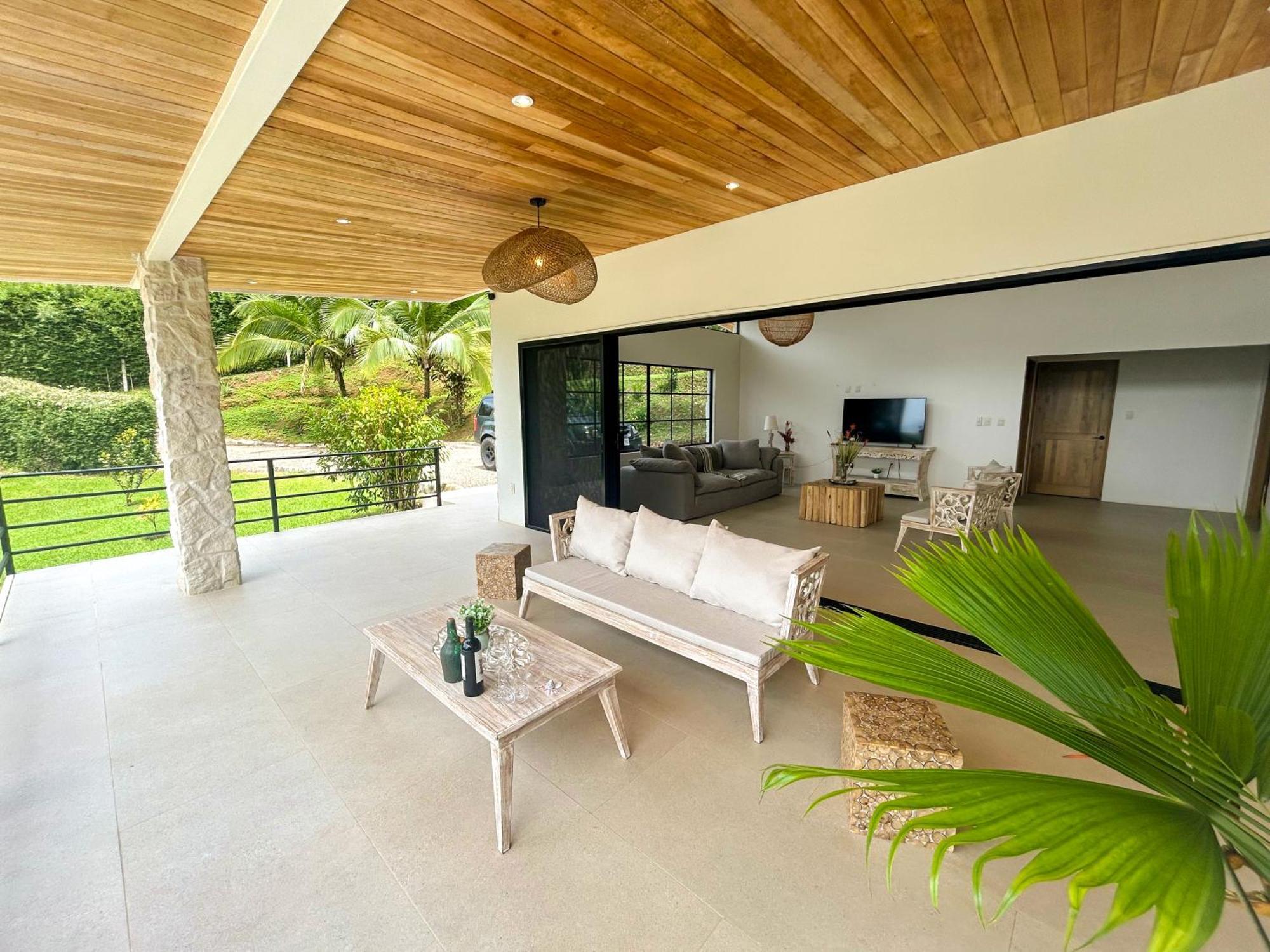 Casa River Stone Al Pie Del Rio Ojochal Exterior foto